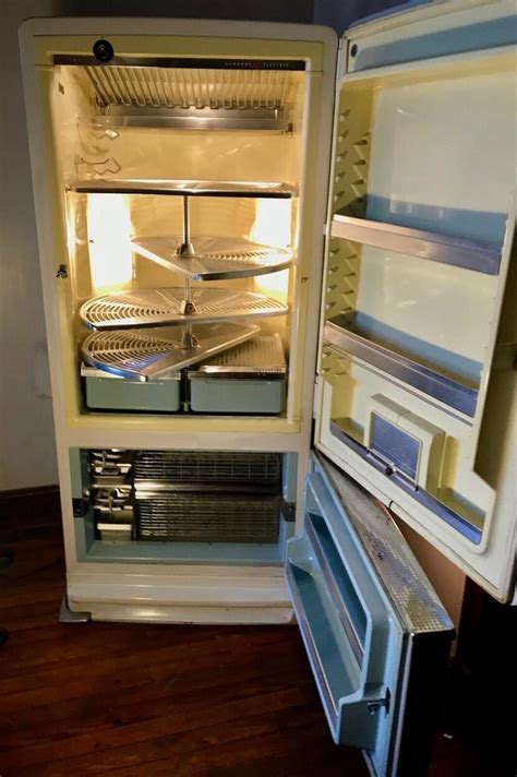 Antique Ge Refrigerator With Lazy Susan Shelves And Bottom Freezer