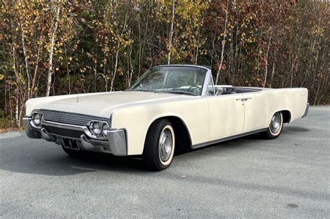 1961 Lincoln Continental Convertible For Sale On Bat Auctions Sold