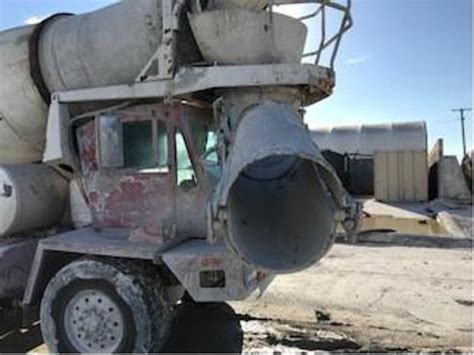 2003 Oshkosh 4 Axle Front Discharge Concrete Mixer Truck In United States