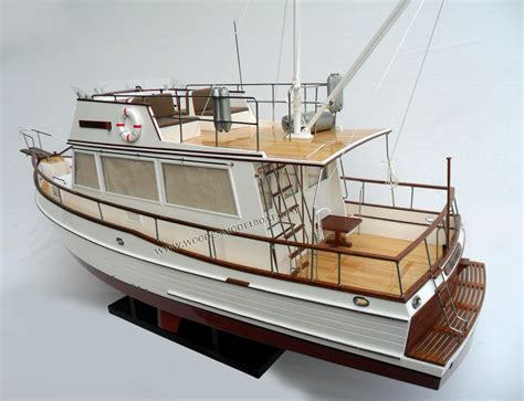 Model Boat Grand Bank 32