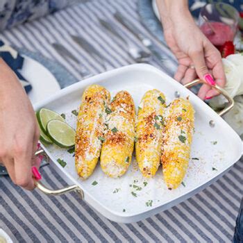 They were able to quickly accommodate a party of our size and the. Roasted Street Corn Chili\'S : Roasted Mexican Street Corn ...