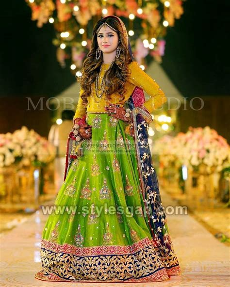 Latest Bridal Mehndi Dresses Designs 2024 2025 Collection Bridal Mehndi Dresses Pakistani