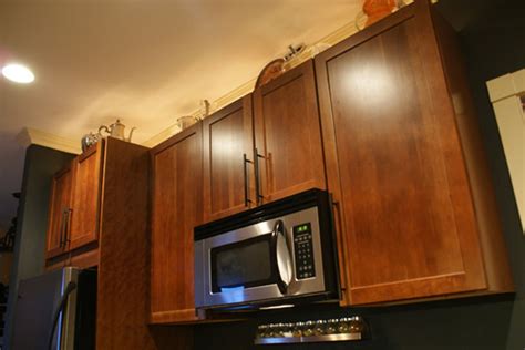 A Brighter Kitchen With Over Cabinet Lighting Over Cabinet Lighting