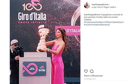 Tutti Pazzi Per Martina La Sexy Miss Del Giro D Italia Sky Sport