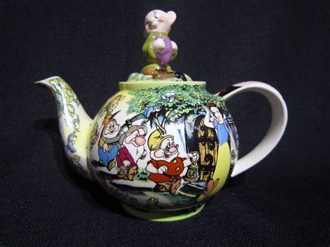 Paul Cardew Teapot From The Disney Character Teapot Collection Tea