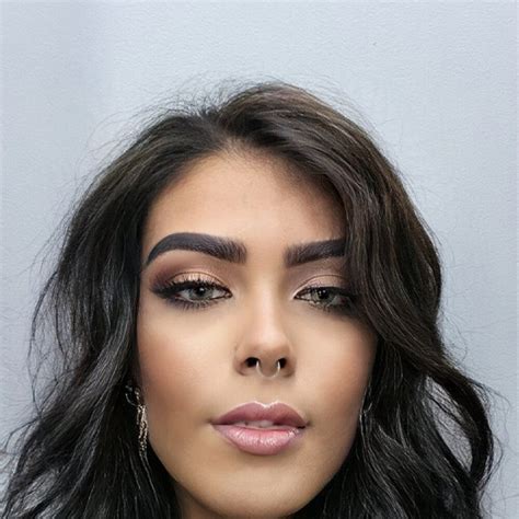 Kyliedollts Profile Stripchat Webcam Model Camwox