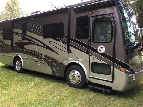 2012 Used Tiffin Motorhomes Allegro Breeze 28br Class A In Oregon Or