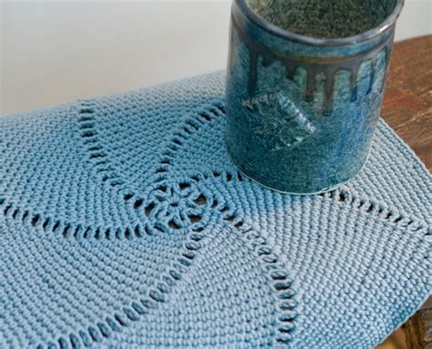 You Dont Have To Be A Grandma To Crochet A Doily The Blue Brick