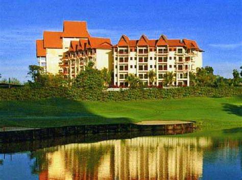 A famosa resort in melaka is one of the theme park attractions that you should consider going with your entire family. A' Famosa Resort Melaka © LetsGoHoliday.my