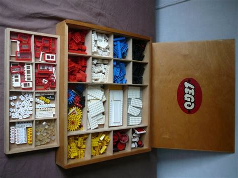Vintage Wooden Box With Large Lego Assortment Catawiki