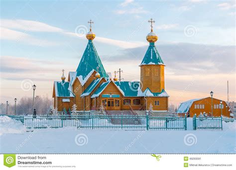 Wooden Orthodox Church In The North Of Russia In The Winter Stock