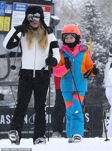 Jessica Simpson Hits The Slopes With Maxwell And Brother In Law Evan