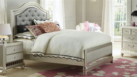 Lil Diva Full Size Upholstered Panel Bed Silver Home Furniture
