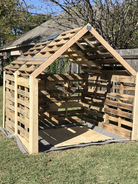A Pallet Storage Shed The Perfect Addition To Your Home Home Storage