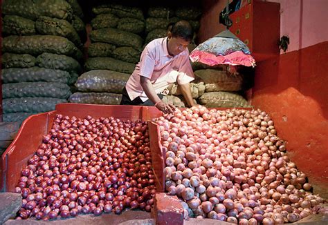 Cut Or Uncut Onions Bring Tears In Doomdooma Telegraph India