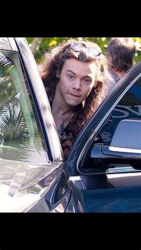 46 Best 1d Harry Styles Driving Images On Pinterest Harry Styles Celebrity Cars And Cars