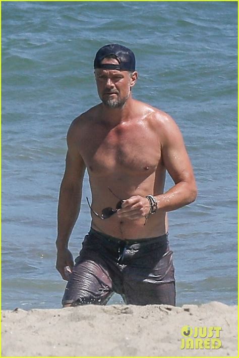 Josh Duhamel Goes Shirtless For Day At The Beach In Malibu Photo