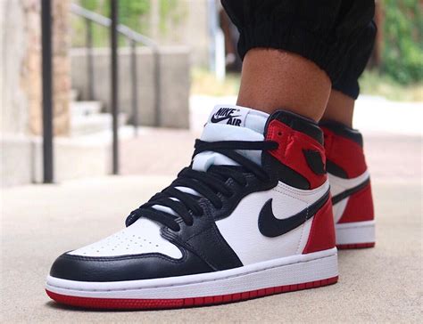 Sneaker Release Womens Air Jordan 1 Retro High Og “satin Black Toe”