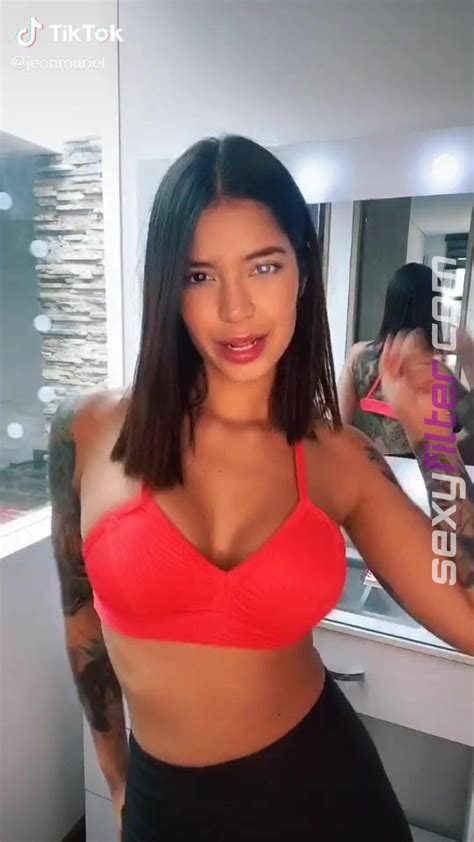 Hottie Jenn Muriel Shows Cleavage In Orange Sport Bra And Bouncing Tits Sexyfilter Com