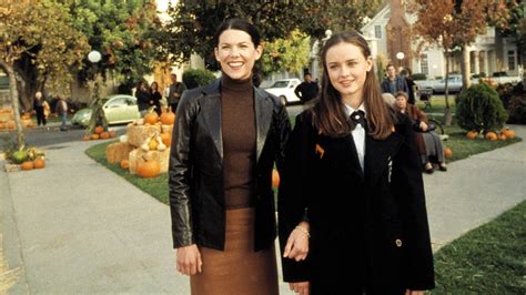Gilmore Girls Guide To Stars Hollow Connecticut Vogue