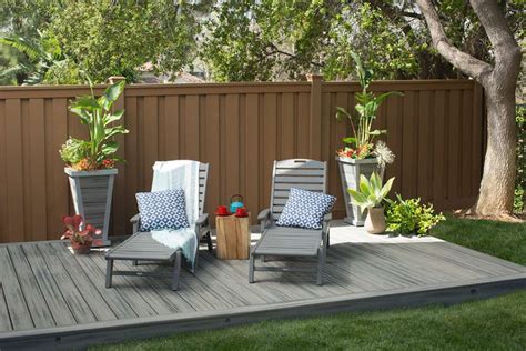 Use the house as backdrop in that corner to create a seating area not for eating just lounging. Garden Decking Ideas & Designs for Small Spaces | Trex
