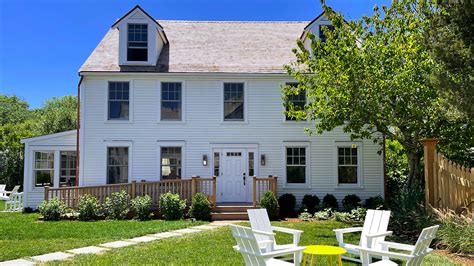 House And Home Celebrate July 4th With Classic Nantucket Style