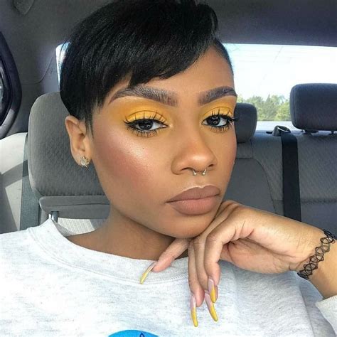 Yellow Eyeshadow In 2019 Yellow Eye Makeup Yellow Makeup Dark Skin