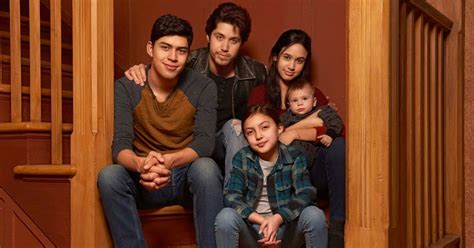 Party Of Five Release Date Plot Cast And All You Need