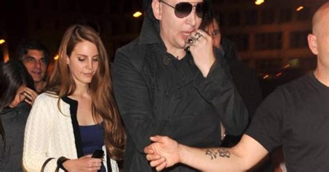 Lana De Rey Es Violada En Clip Con Marilyn Manson
