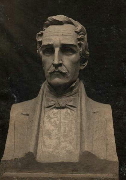 Busto Del General Francisco De Paula Santander Museo Nacional De