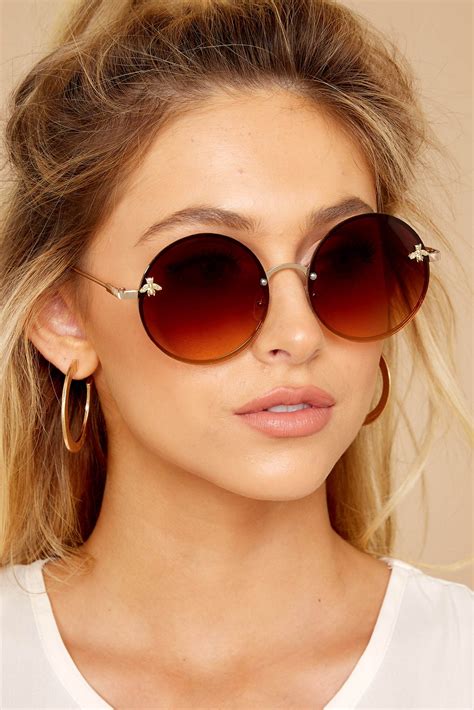 Cute Brown Fade Sunglasses Trendy Round Sunnies Sunglasses 16 Red Dress Fashion Eye