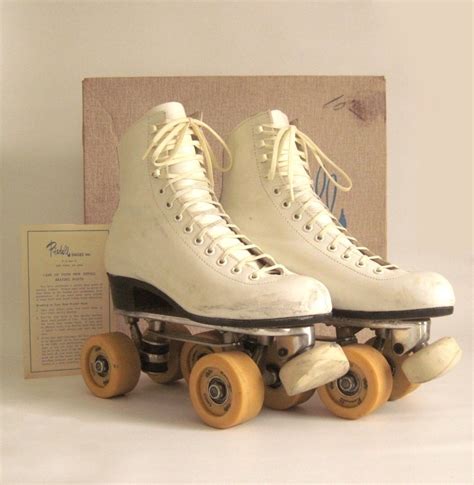 Riedell Roller Skates Woman Vintage Red Wing White Leather