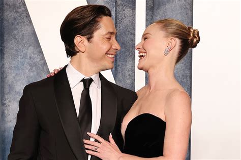 Justin Long And Kate Bosworth Spark Engagement Rumors With Ring At Oscars 2023 Afterparty