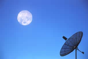 Cada casa é uma casa. Cómo configurar una antena satelital de Internet | Techlandia