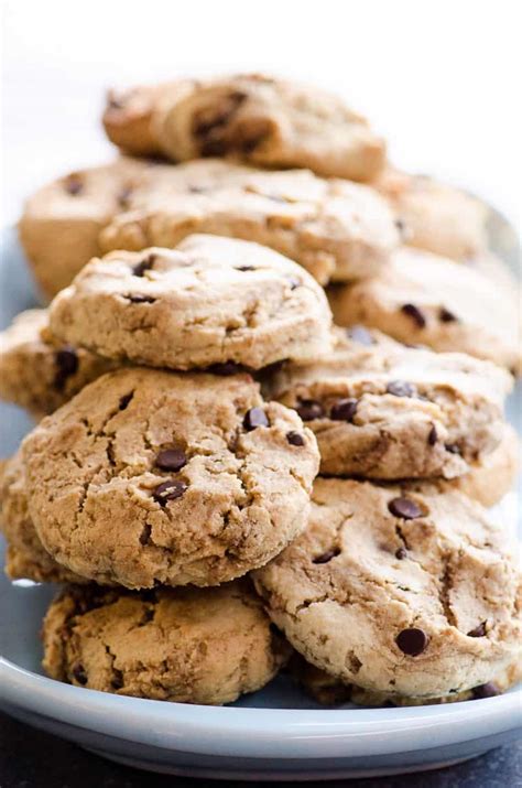 These almond cookies will knock you off your feet. Almond Flour Chocolate Chip Cookies {No Chilling} - iFOODreal