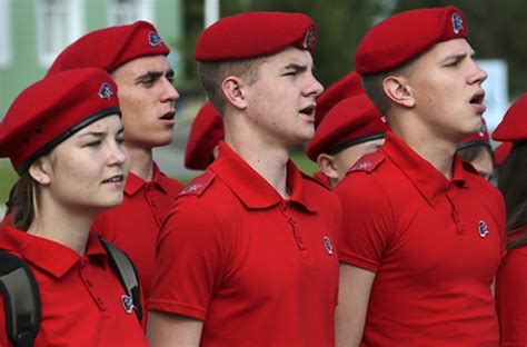 Для него спортивная гимнастика стала смыслом жизни, а вольные упражнения, брусья и опорные прыжки. «Юнармия» и РДШ запускают реалити-шоу «Защитник» | Новости ...