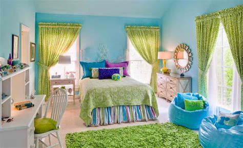 How often do we wake up to boring and dull colors in our home and wish for a change of color on the walls? 15 Killer Blue and Lime Green Bedroom Design Ideas | Home ...