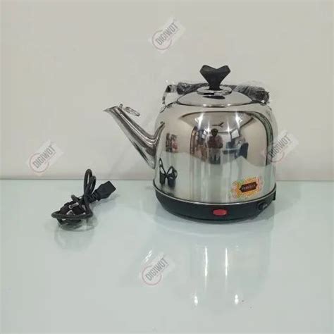 Perfect 1500w Cordless Kettle Model No Pt555 For Personal Or