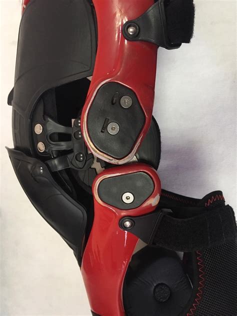 Asterisk Ultra Cell Boa Knee Brace наколенники черно красный бу