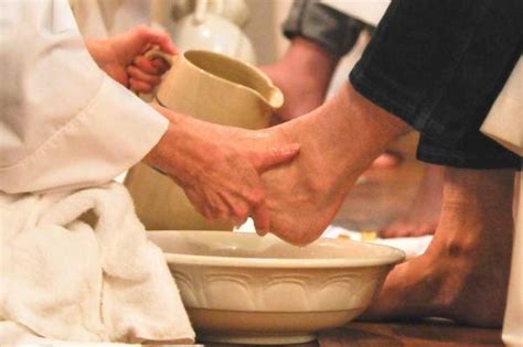 DEFINITION OF THE DAY FOOTWASHING PT Jesusway You