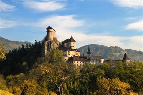 Slovakia is a small and colorful country in central europe, full of lovely surprises. Finding a new home in Slovakia - spectator.sme.sk