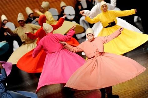 Female Sufis Dancing In Bursa Turkiye Kad N Kad N Olmak Di