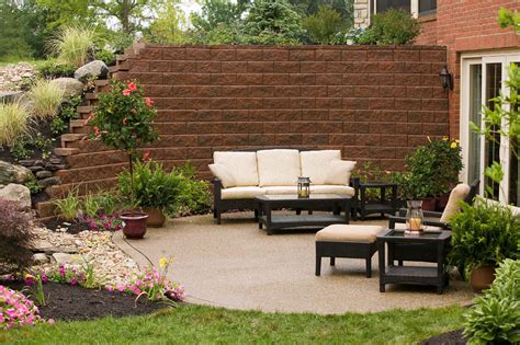 Outdoor Living Spaces With Pavers And Retaining Walls