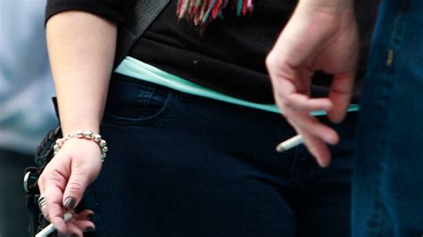 Legal Smoking Age More States Raising Limit To 21 Rolling Stone