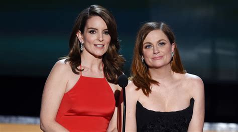 Tina Fey And Amy Poehler To Host The Golden Globes In 2021 2021 Golden