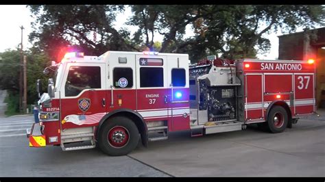 San Antonio Fire Station 37 Responses Ladder 37 And Engine 37 Youtube