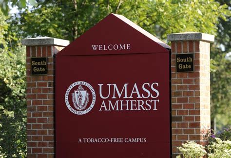 Umass Universidad De Massachusetts Umass Amherst