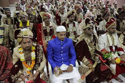 Hundreds Of Fatherless Brides Marry In Mass Wedding Ceremony In India