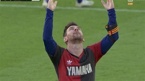 Gara Gara Lionel Messi 160 Kiper Ini Dapat Hadiah Tak Terduga Setelah