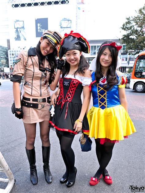 Japanese Girls In Cute Halloween Costumes Tokyo Fashion